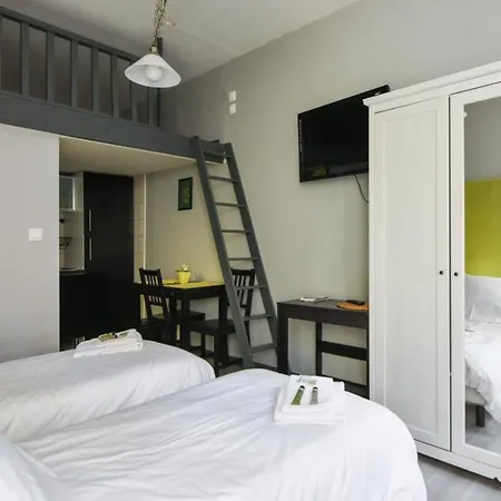 Bright Studio Close To The Stations In Central - Welkeys شقة